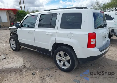 2016 Jeep Patriot Latitude z USA, uszkodzony, nr VIN 1C4NJPFB2GD649676